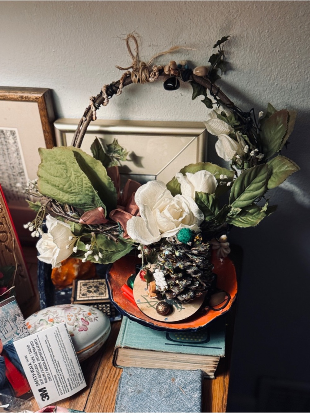 Decorative White & Green Floral Wreath Home Accent